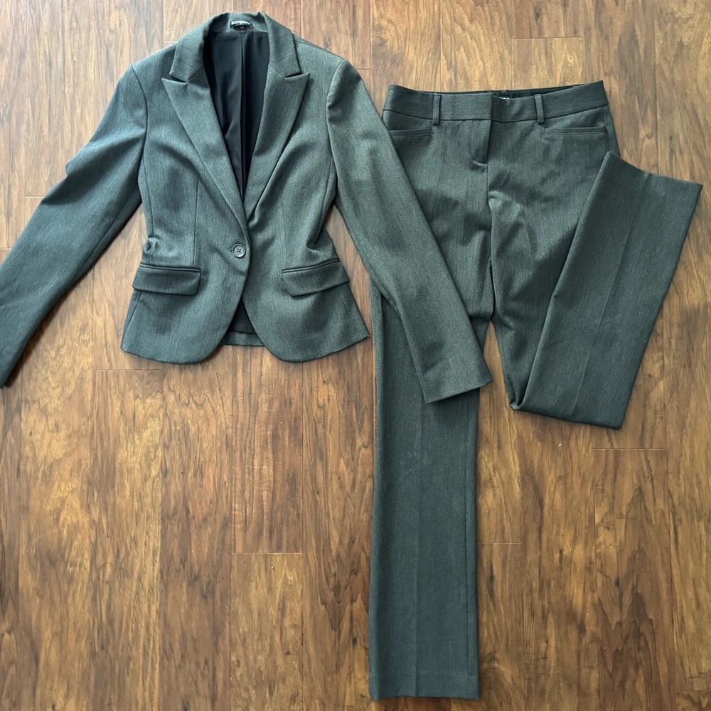 Express Grey Fitted Blazer Sz 0 & Matching Grey Columnist Pants Sz 2R Suit Set